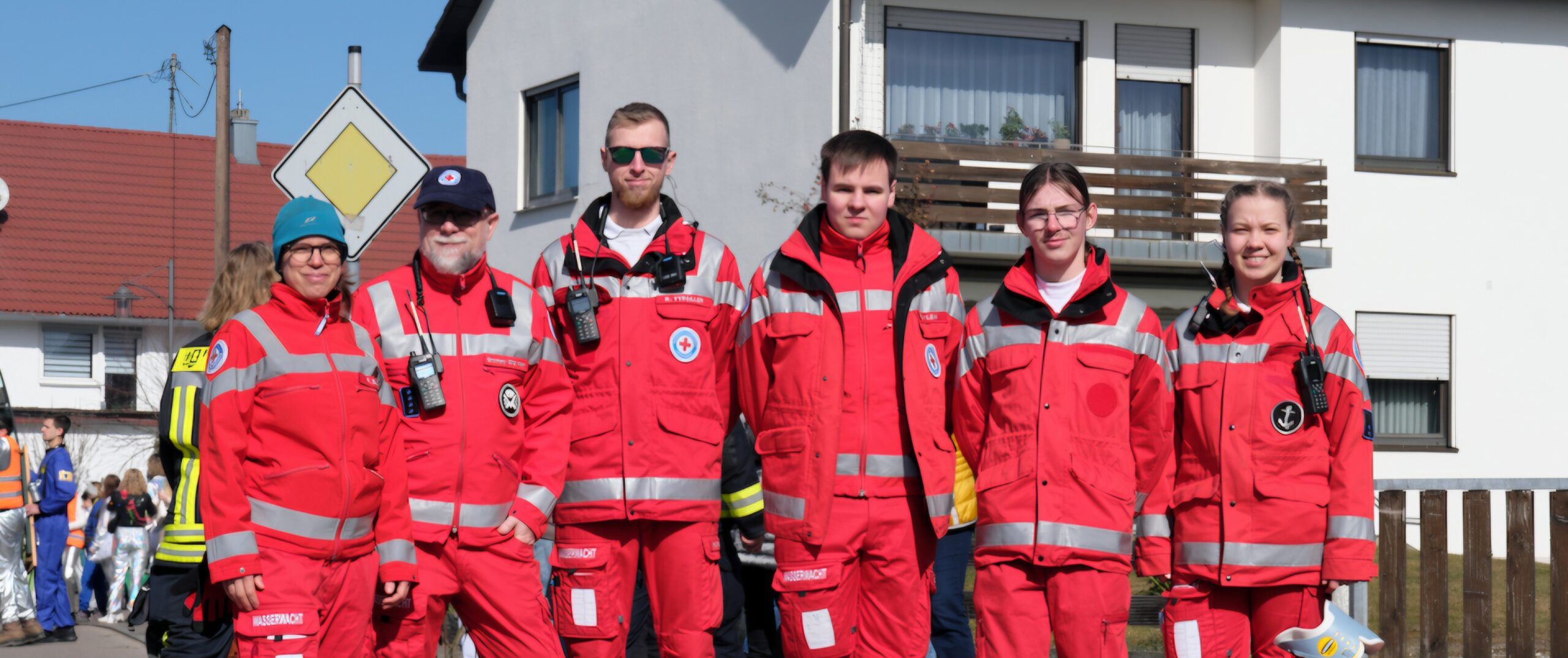 Gruppenbild unserer Einsatzkräfte während dem Faschingsumzug 2023